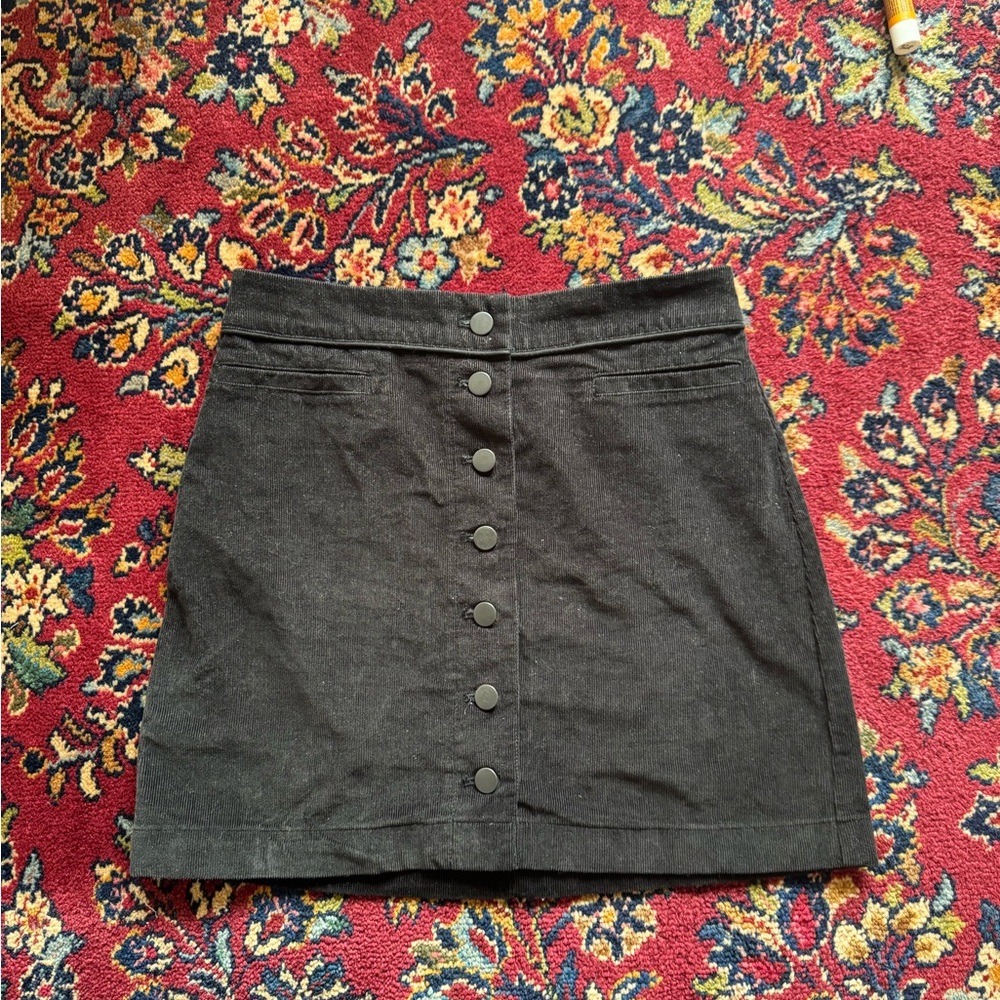Aritzia Wilfred Free Black Corduroy Mini Skirt size 6